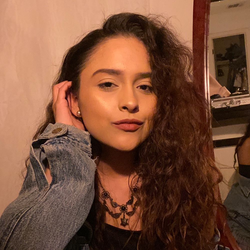 Meet your Posher, Jaquelin